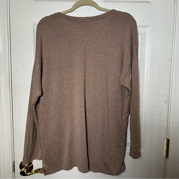 Banana Republic Taupe Crew Neck Sweater - Picture 8 of 10